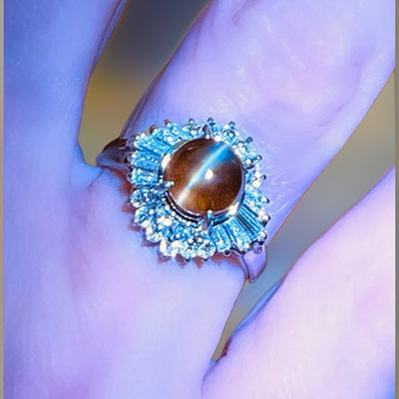 Cat's Eye Chrysoberyl & Diamond Platinum Ring