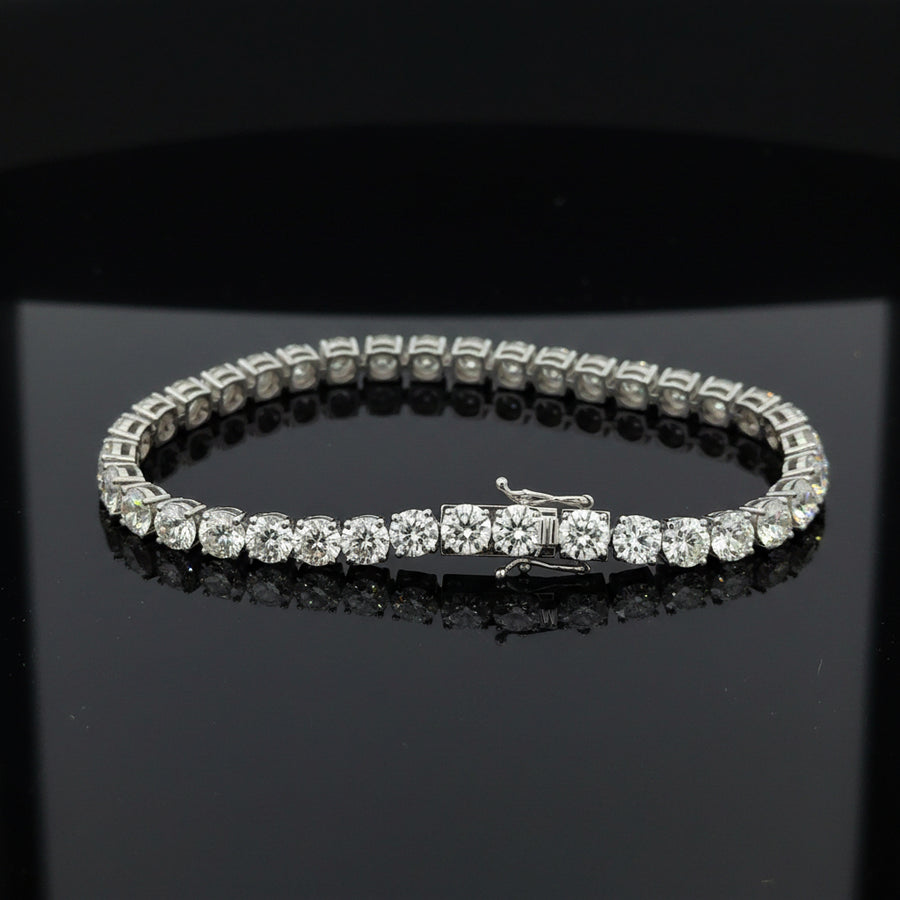 Contemporary 15.22cttw Diamond (37 IGI Reports) 14Kt White Gold Bracelet
